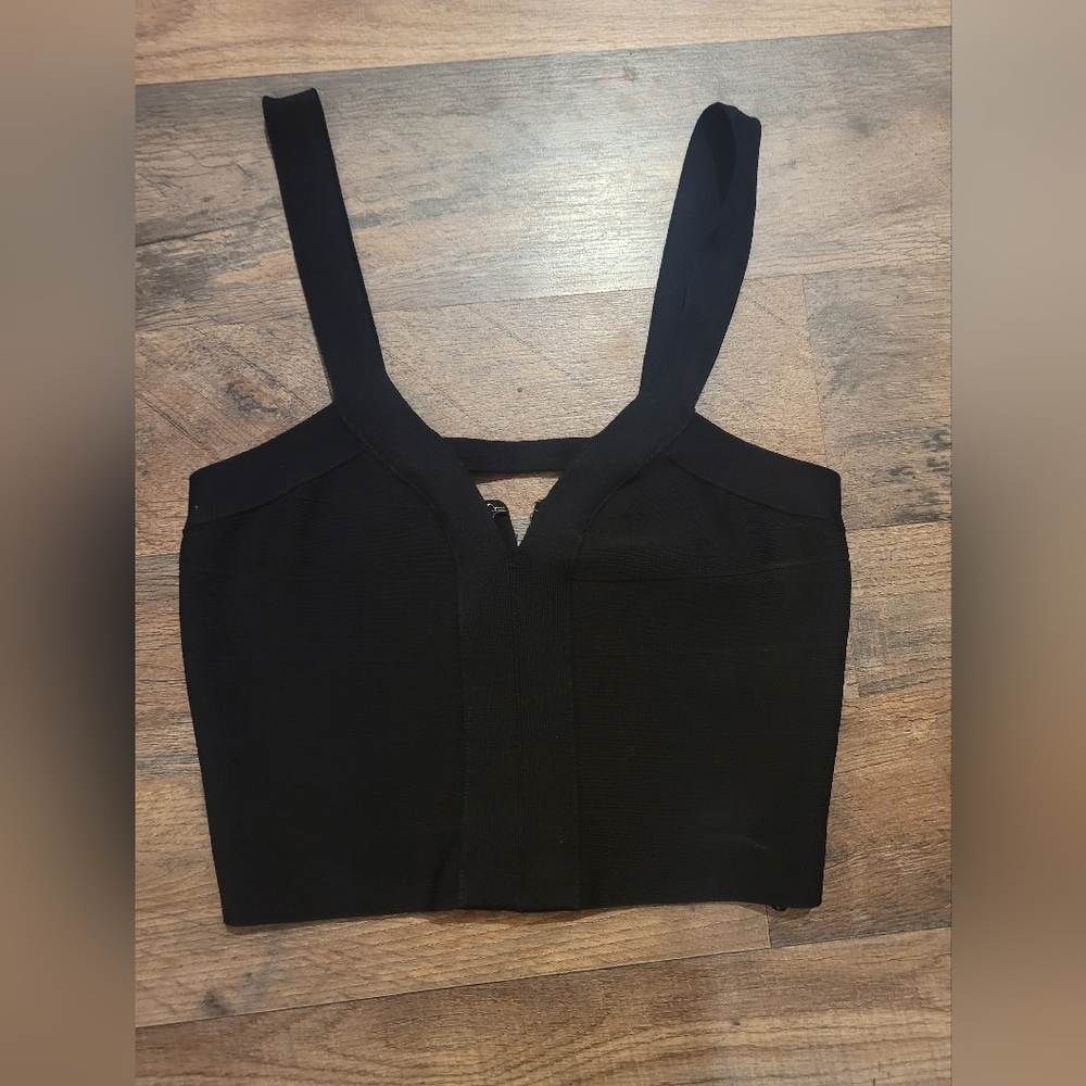 Guess crop top